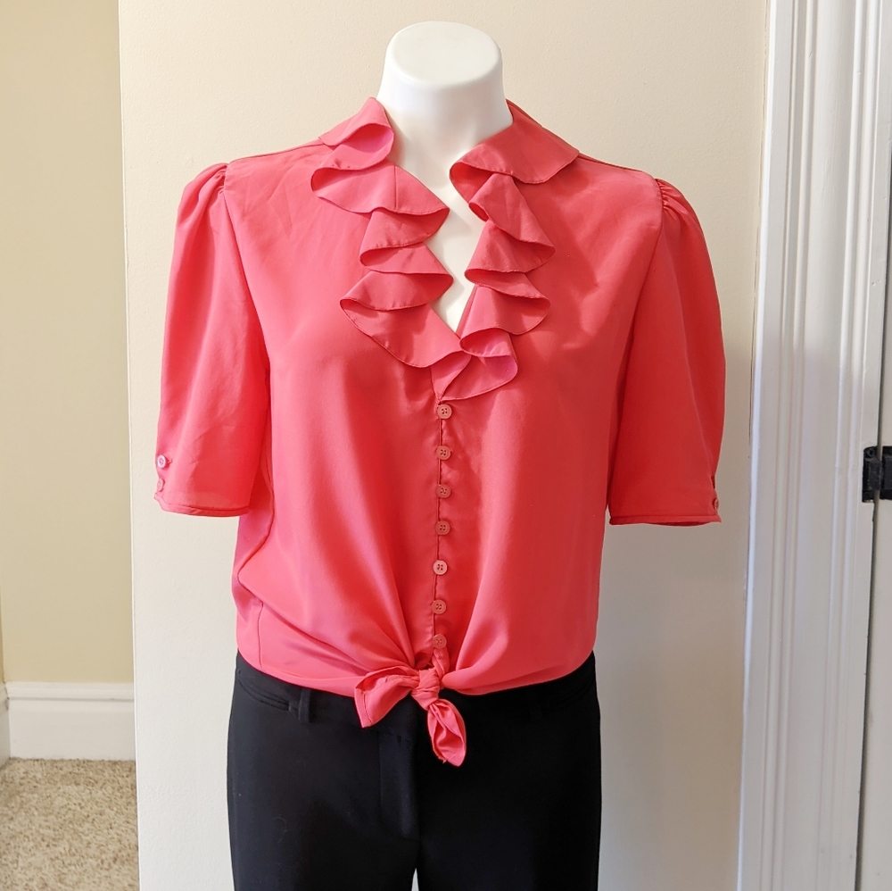 Vintage Lloyd William pink ruffle button down top.